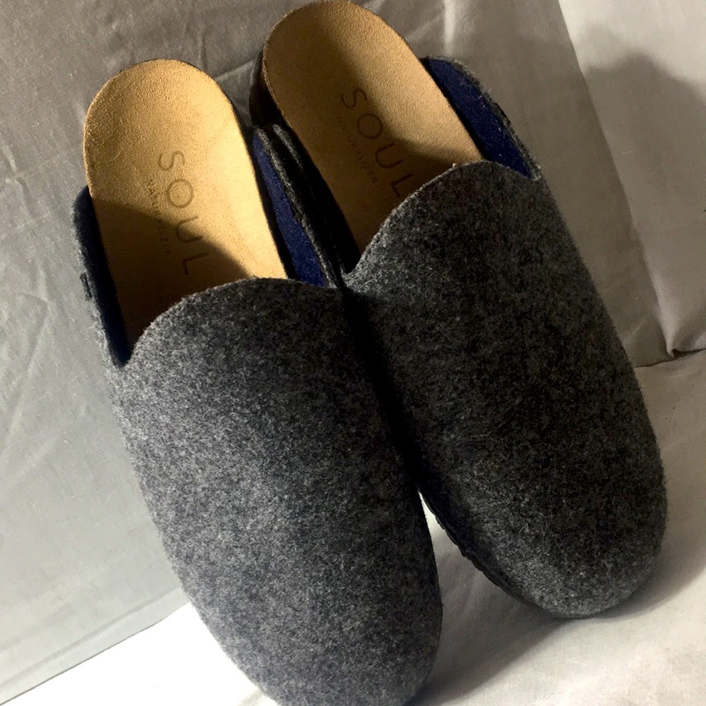 Women's Gray Slip-On Clogs